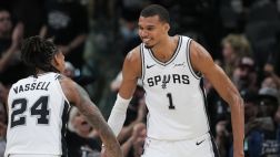 [腾讯原声集锦]🏀马刺6人上双绅士横扫开拓者 文班亚马17+14+6帽 阿夫迪亚22分
